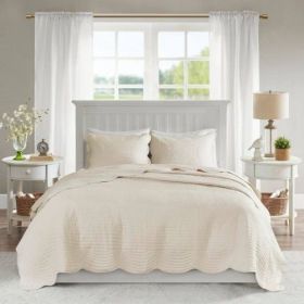 King Size 3 Piece Reversible Scalloped Edges Microfiber Quilt Set in Seafoam (Color: Cream)