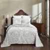 Full Size 100-Percent Cotton Chenille 3-Piece Coverlet Bedspread Set in White